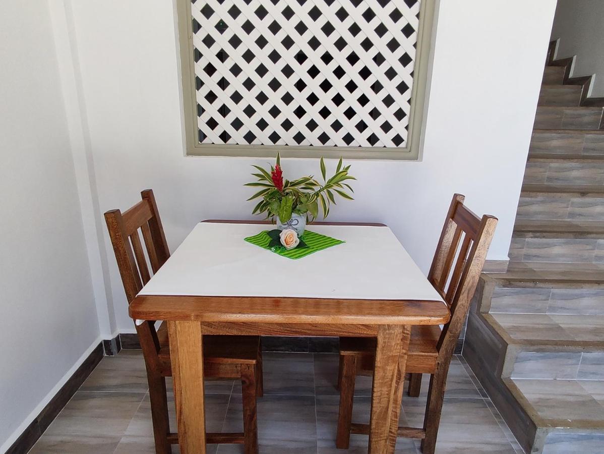 La Residence D'Almee Guesthouse Baie Sainte Anne Εξωτερικό φωτογραφία