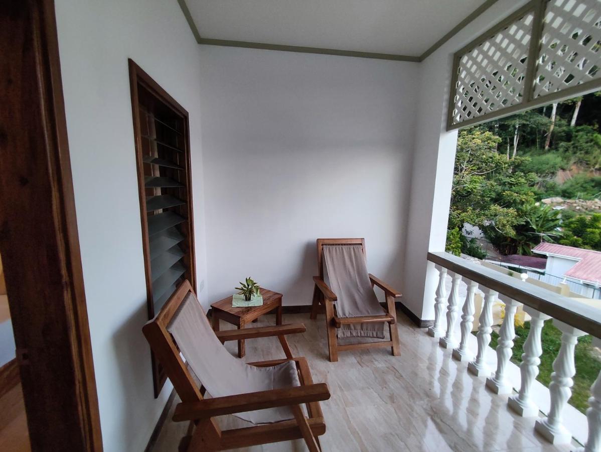La Residence D'Almee Guesthouse Baie Sainte Anne Εξωτερικό φωτογραφία
