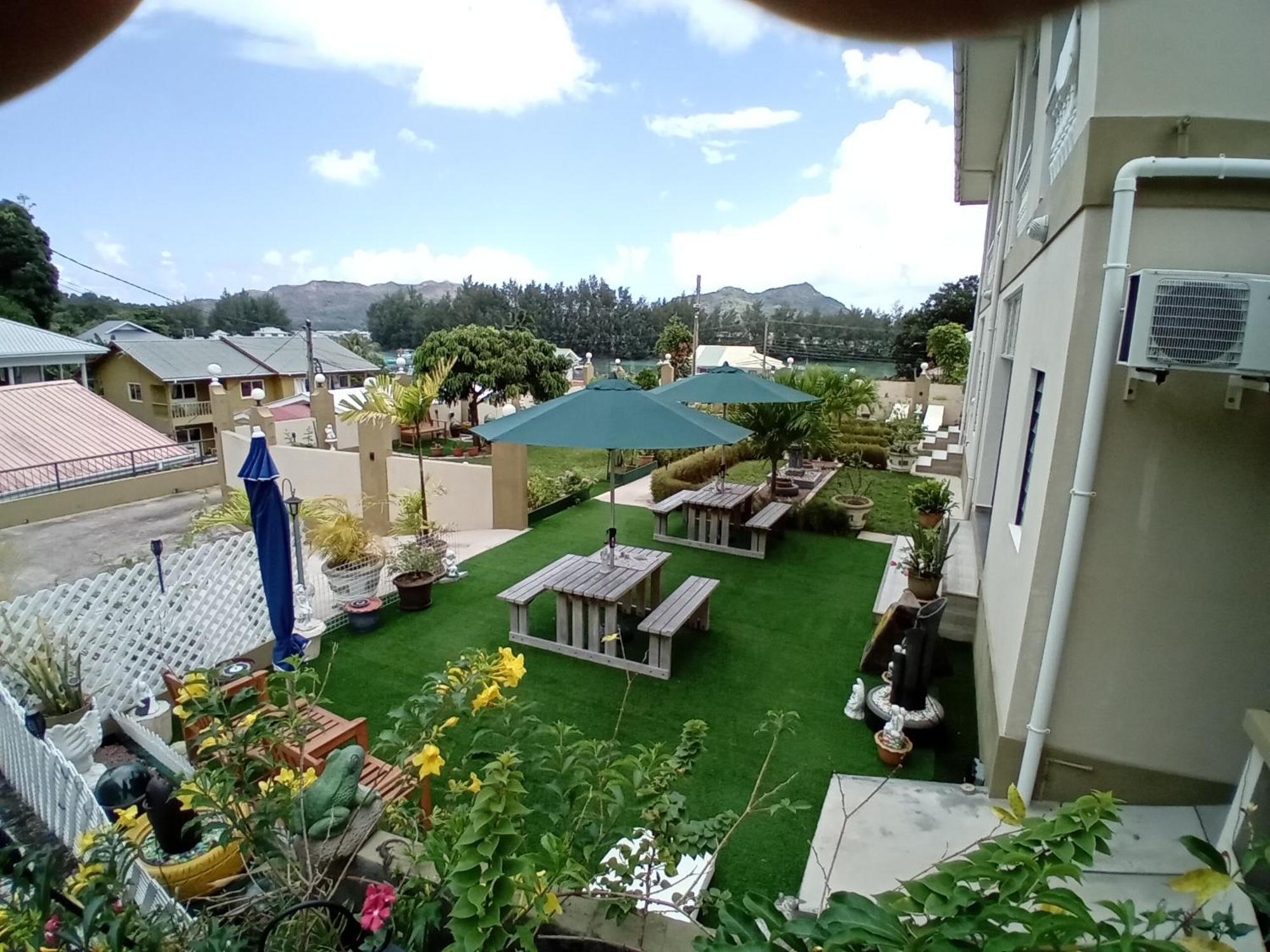 La Residence D'Almee Guesthouse Baie Sainte Anne Εξωτερικό φωτογραφία